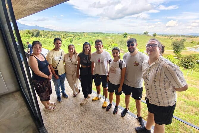 Chiang Rai:Guided Highlights Full-Day Tour-FREE LUNCH BUFFET - A 10-hour Chiang Rai highlights loop, with lunch and a real schedule