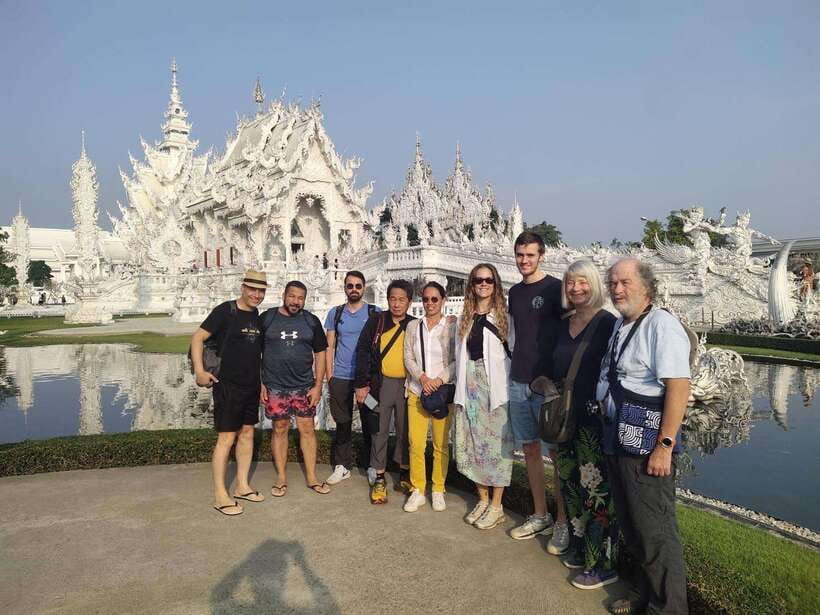 Chiang Rai: Guided Highlights Guided Tour with Buffet Lunch - Wat Rong Suea Ten Blue Temple: Contrast Without Feeling Like a Repeat