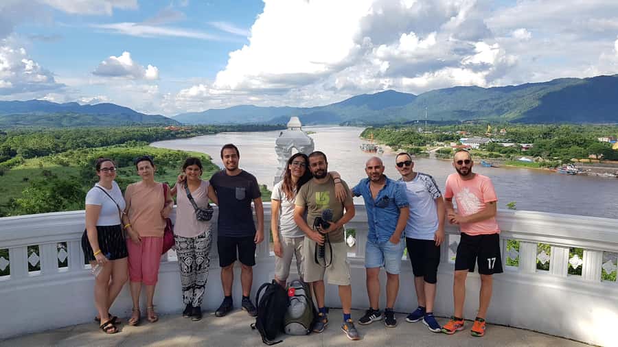 Chiang Rai Must-See Tour – 7 Icons, Lunch & Small Group(9pp) - Lunch in Chiang Rai: Thai food with vegetarian options, plus cooling breaks