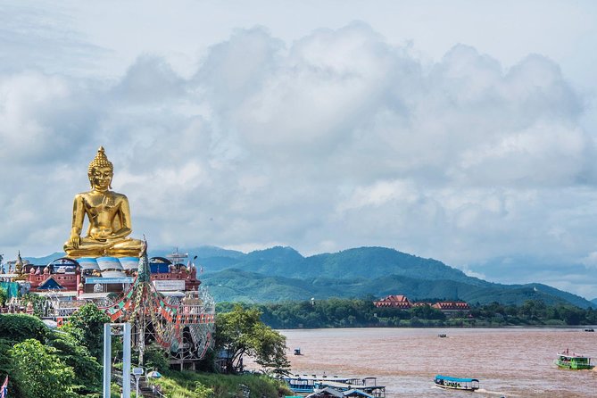 Chiang Rai One Day: White Temple, Golden Triangle, Akha Hilltribe - The 7:00 AM pickup, van comfort, and why you should plan light