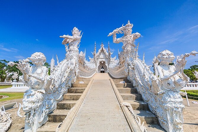 Chiang Rai Temples Private Tour from Chiang Mai - All Inclusive - Wat Phra That Doi Khao Kwai: mountain air and panoramic views