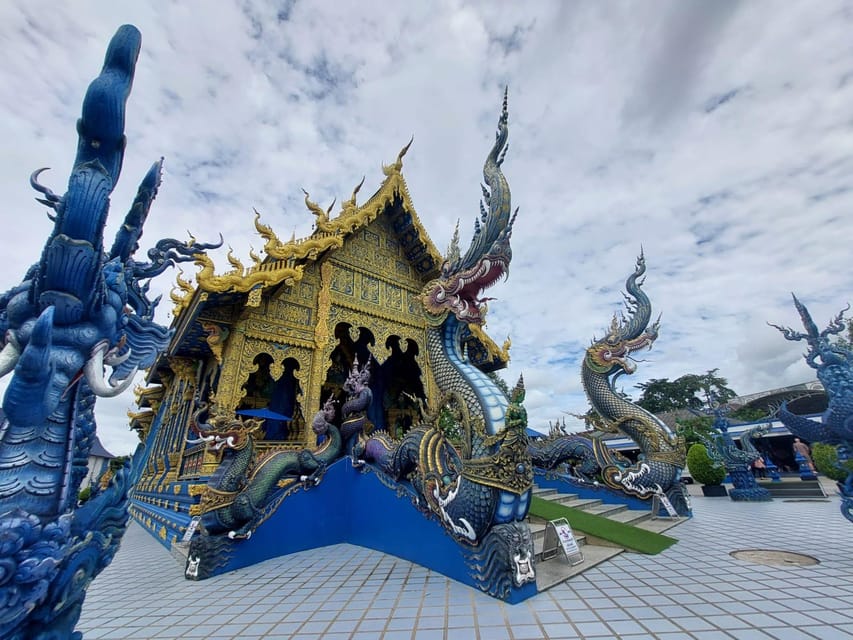 Chiang Rai: Top Temples & Signature Attractions ~Free Buffet - The Scenery Break and the Golden Triangle Border Views