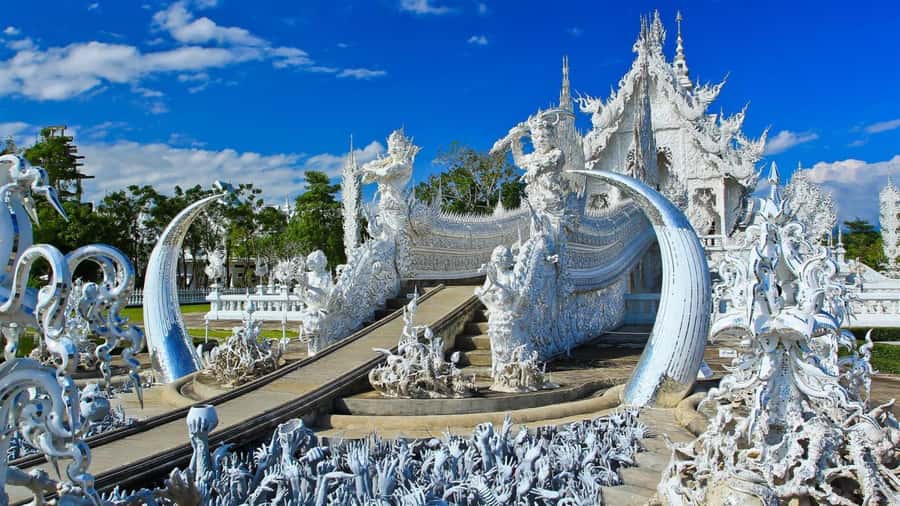 Chiang Rai White, Blue, Red 3 Temples Tour - Wat Rong Suea Ten, Blue Temple: A Calmer Mood After the White