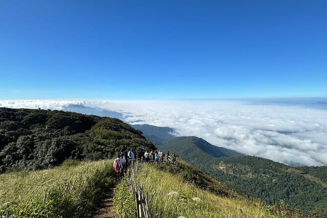 Chiang Rai White Blue Red Temples with Hot Spring from Chaing Mai - Long Neck Village Add-On: THB 300 Extra and Who Might Enjoy It