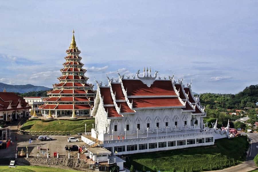 Chiang Rai White Temple and Blue Temple Day Tour - Temple of Light at Wat Saeng Kaew Phothiyan: the spiritual closer