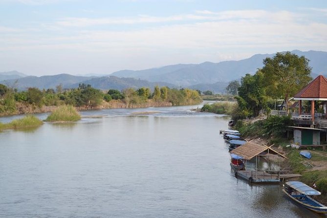 Chiangrai Round Trip Classic Tours 3 Days 2 Nights - The Day 1 route: Chiang Dao Cave, Thaton, and Chiang Saen District