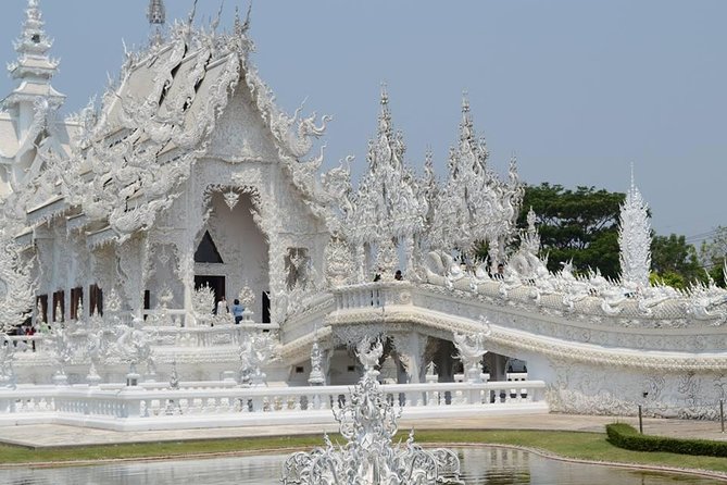Chiangrai Round Trip Classic Tours 3 Days 2 Nights - What the itinerary feels like day to day