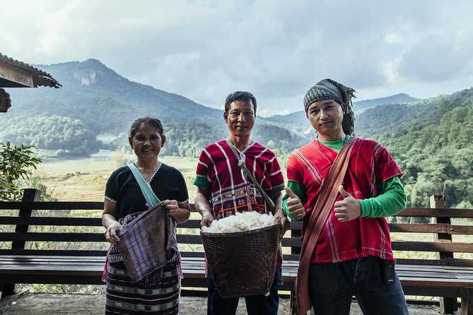 City Escape: Doi Inthanon & Karen Village Private Day Trip - Getting back to Chiang Mai Zoo area in time for dinner