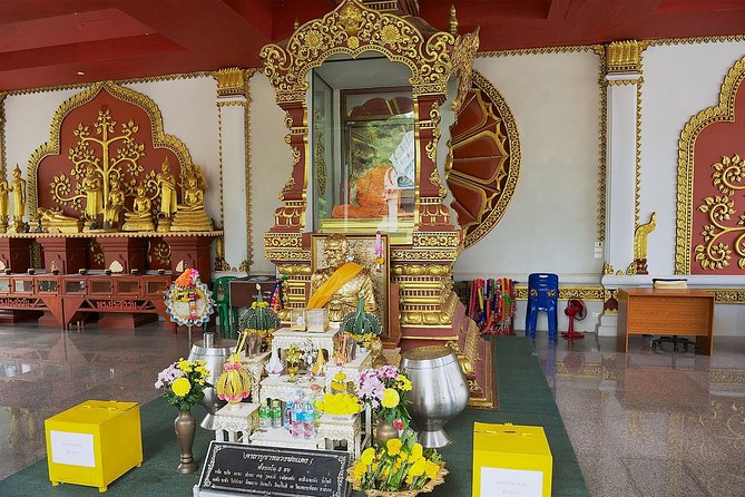 City Tour Around Koh Samui - Wat Khunaram’s mummified monk: a serious, strange stop