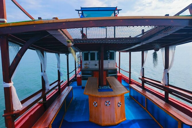CocoTipAdventures and Snorkel with Meals-BBQs-Cocktail-Sunset - Who should book this snorkeling day, and who might not