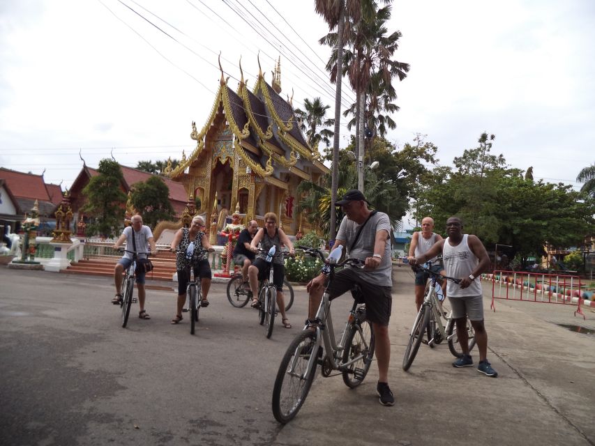Colors of Chiang Mai Guided Bicycle Tour - Meeting up, getting your bike, and why the guide matters