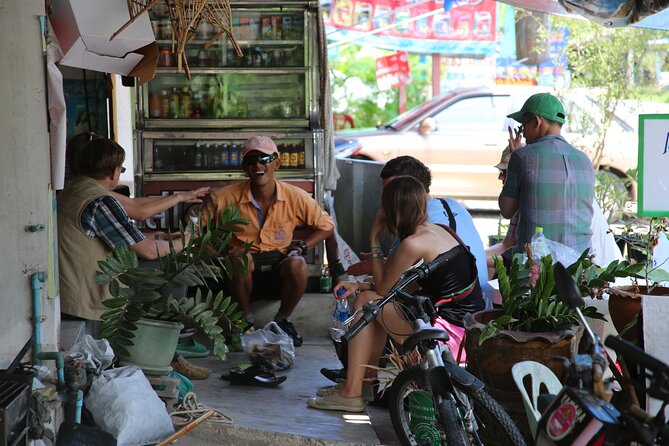 Colors of Damnoen Saduak from Bangkok - Bicycle time after the boat: why this tour feels different