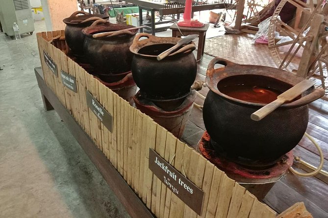 Completed Thai Silk Class Experience - Silk thread spinning: from fiber to something you can use