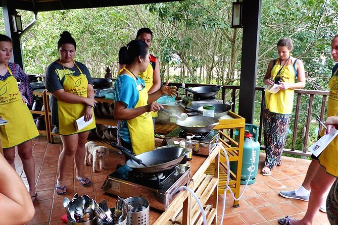 Cooking Class and Market Tour at Lanta Thai Cookery School on Koh Lanta - The Fresh Market Stop: Where Thai Cooking Starts