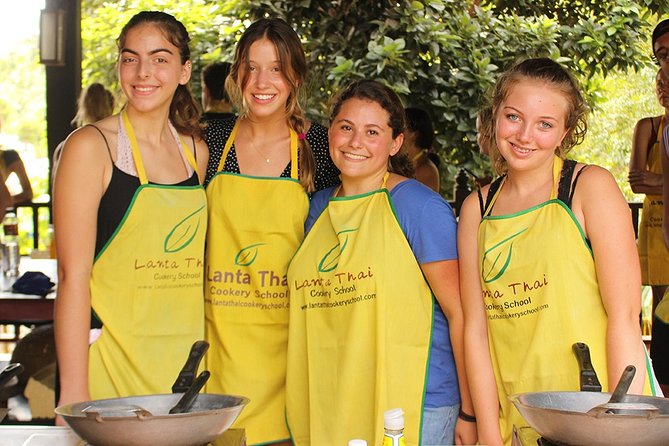 Cooking Experience at Lanta Thai Cookery School From Koh Lanta - A rubber-plantation Thai cooking class with a teak-house twist