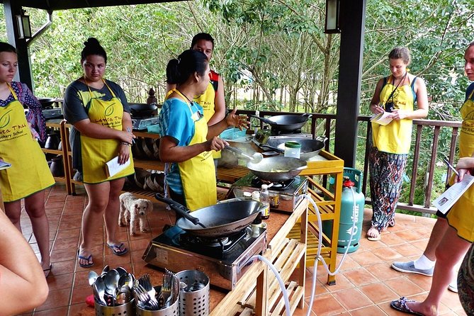Cooking Experience at Lanta Thai Cookery School From Koh Lanta - The 4-of-10 dish format, and how to make it work for you