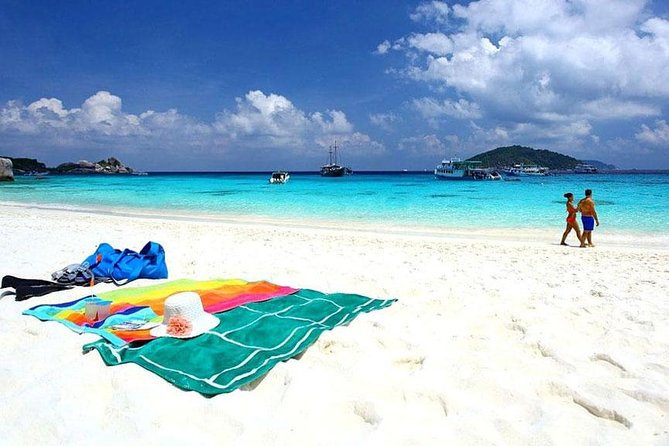 Coral Island Snorkeling Tour By Speedboat From Phuket - The 9:00 am speedboat day: how the clock shapes the experience