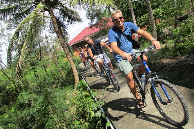 Countryside Bangkok and a Local Floating Market Tour by Bicycle Including Lunch - The Ride Out of Bangkok: City Market Life to the Greener Side