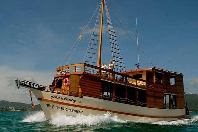 Cruising on a comfortabel boat in Phang Nga Bay - The "Must-Do" Tour Khao Lak - Price and Extra Costs: What to Budget Before You Go