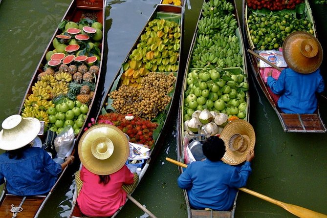 Damnern Saduak Floating Market, Grand Palace and Wat Phra Keo Tour from Bangkok - Wat Phra Keo: the Temple of the Emerald Buddha right next door