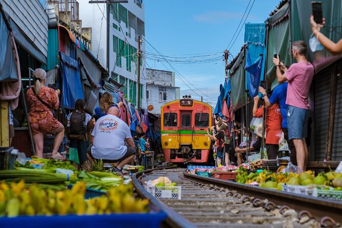 Damnoen Saduak Floating Market and Maeklong Railway Market Tour - Damnoen Saduak and Maeklong, the classic Bangkok outside-the-city combo