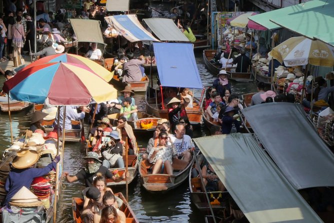 Damnoen Saduak Floating Market with Paddle Boat Ride (ex Bangkok) - Guide help that makes the day feel easy