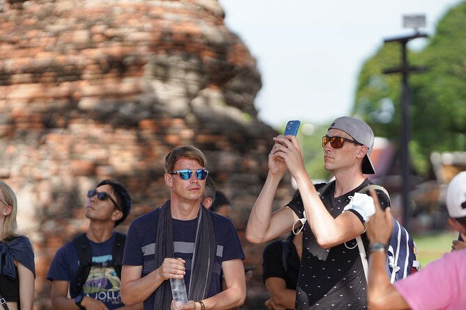 Day Tour From Bangkok to Ayutthaya By Bus - The bus ride itself, and why the guide is the real engine