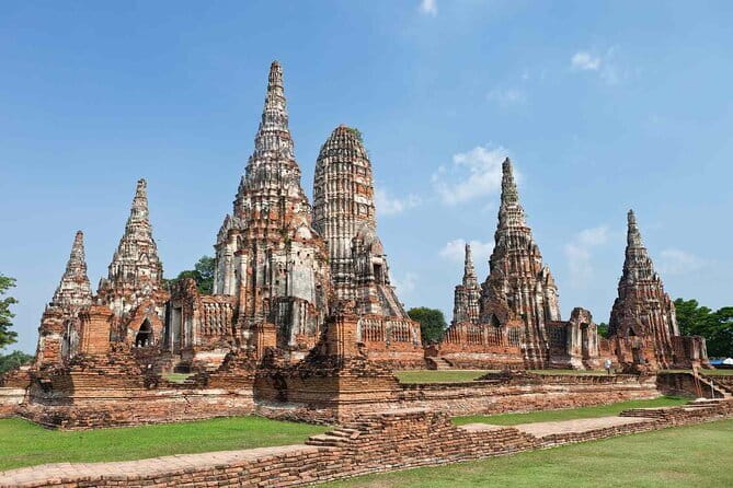 Day Trip to Bangkok Floating Market & Maeklong Railway - Price and what you get for your money