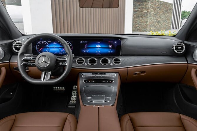 Departure by Private Sedan from Bangkok to Bangkok Airport BKK - The Ride Comfort: Mercedes E-Class Sedan (Up to 3 Passengers)