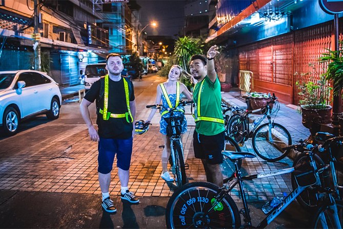 Discover Bangkok at Night 5-Hour Bike Tour with dinner - Price and value: what $55.08 really covers