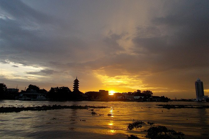 Discover Bangkok at Night 5-Hour Bike Tour with dinner - Meeting at Loftel Station Hostel, then cycling back the same way