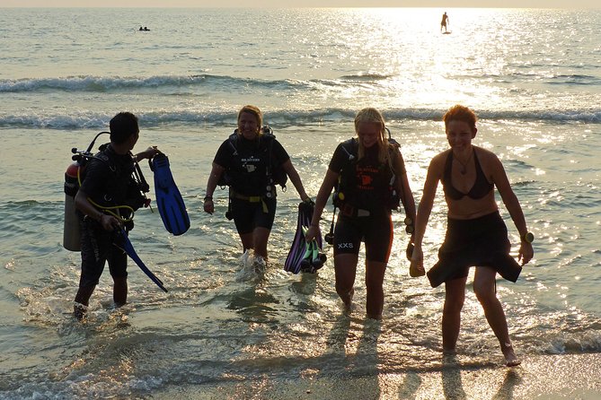 Discover Scuba diving, try diving for beginners (starts from Koh Chang) - The Pre-Boat Safety Briefing That Makes Beginners Relax