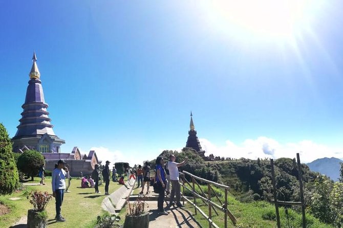 Doi Inthanon Day Trip:Twin Pagodas,Soft Hiking,Coffee Plantation - Doi Inthanon National Park, waterfalls and high-air weather