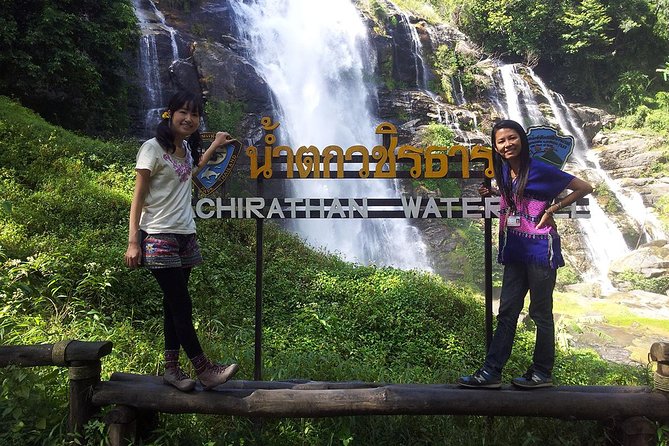 Doi Inthanon Discovery Tour: Waterfalls, Villages & Highest Peak - Lunch and the midday rhythm: market time and local food browsing