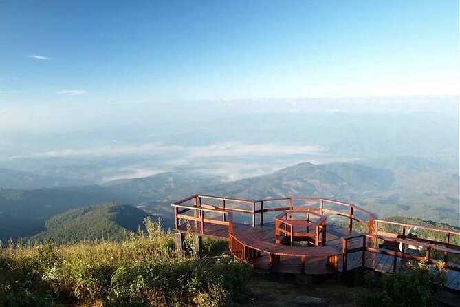 Doi Inthanon National Park with Nature Trail Trekking 1-Day Tour - King and Queen pagodas above the clouds