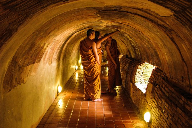 Doi Suthep and Wat Pha Lat Sunrise Private Tour – Half Day - Wat Pha Lat: calm jungle statues without the grind