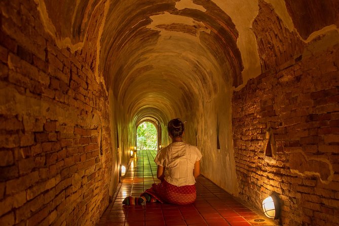 Doi Suthep and Wat Pha Lat Sunrise Tour (Small Group Only) - Kruba Srivichai Monument: Merit Offering and Monastic Culture