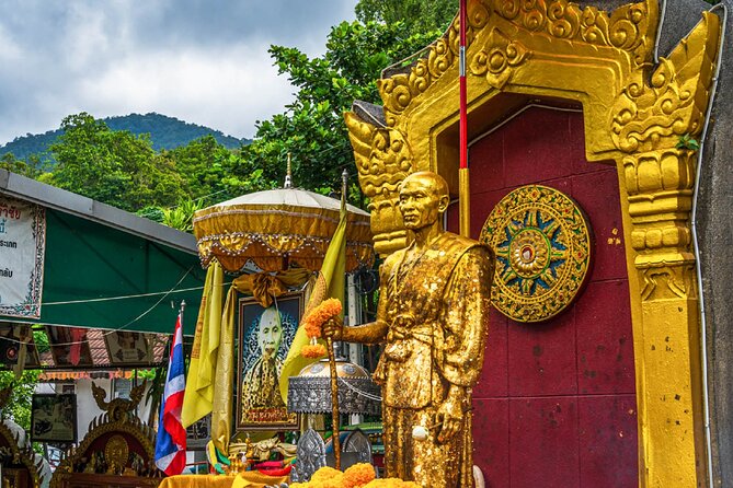 Doi Suthep and Wat Pha Lat Sunrise Tour (Small Group Only) - Wat Pha Lat: A Forest-Temple Pause with Statues and Shrines