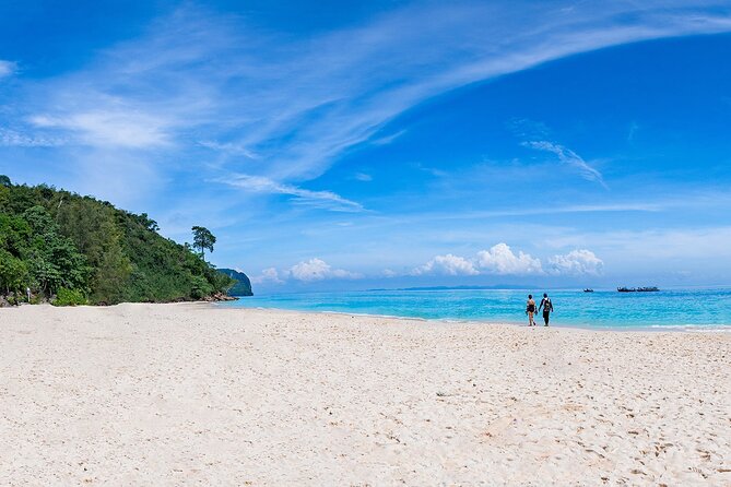 Early Bird Phi Phi Islands Tour From Phi Phi by Speedboat - Shark Point and blacktip reef sharks: snorkeling with real stakes
