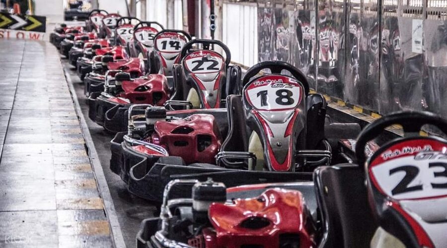 EasyKart Bangkok (RCA Plaza) : Go-Kart Racing Experience - Safety briefing and gear: the part that makes racing fun