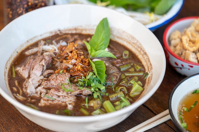 Eat Like a Local Food Tour in Hua Hin - A guide like Belle, plus the organization behind it