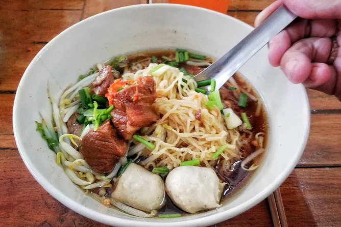 Eat Like a Local Food Tour in Hua Hin - Quick practical tips so you enjoy the whole morning