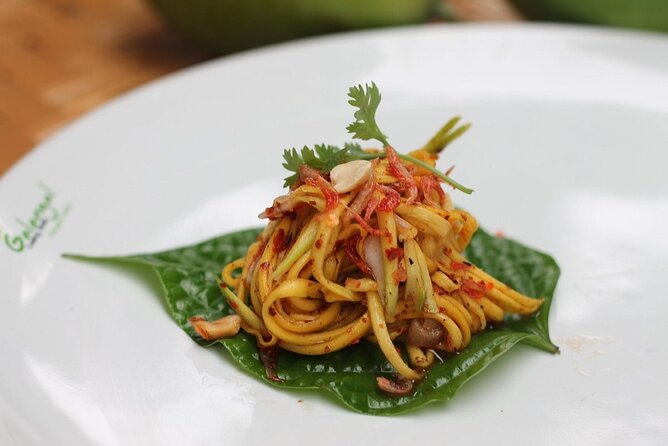 Evening Cooking Class - Cooking Thai Dishes Hands-On, Then Sharing Bites