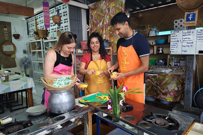 Evening Thai cooking class - Transportation, dinner, and what the $27.58 really covers