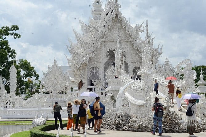 Exclusive Northern Thailand Tours - Wat Huay Pla Kang Guan Yin: Nine Stories Up for Panoramic Views