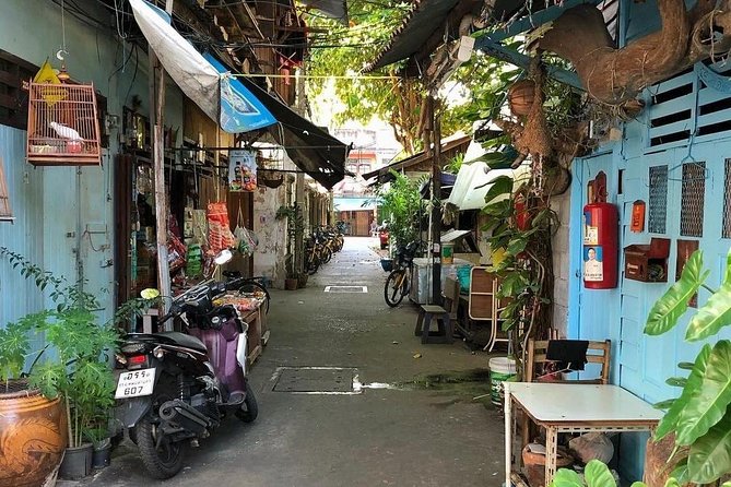 Experience Real Bangkok by Bike - Snacks, Fruit, and Drinks: The Included Stops That Make It Worth While