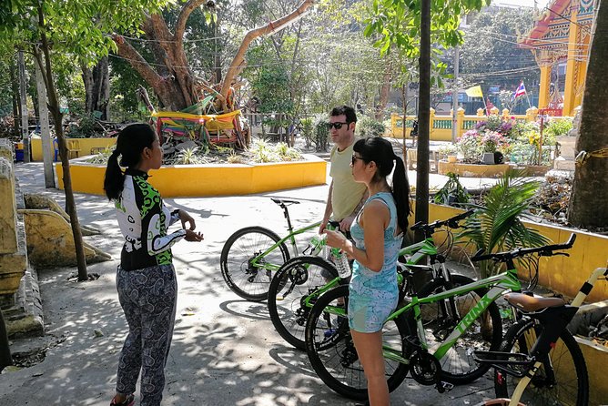 Explore Bangkok by Bike & Boat with Lunch - Wat Khun and Wat Pak Nam: temples plus real context
