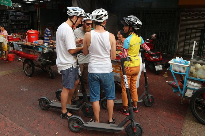 Explore Bangkok by E-Scooter & Try Street Food - Princess Mother Memorial Park: another photo-and-snack pause