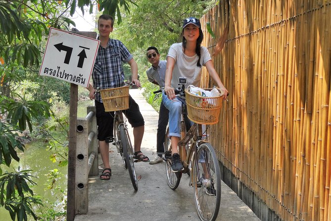Family Bicycle Tour in the Green Oasis of Bangkok on Bamboo bikes - Stop 3: Sri Nakhon Khuean Khan Park and Botanical Garden