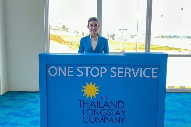 Fast Track with Private Butler at Suvarnabhumi Airport - The meet-and-greet: your assistant with your name at the airbridge